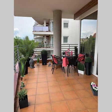 Vip Mini Resort,Private Parking & Balcony Budapest Bagian luar foto