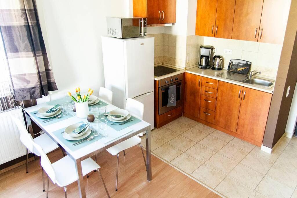 Vip Mini Resort,Private Parking & Balcony Budapest Bagian luar foto