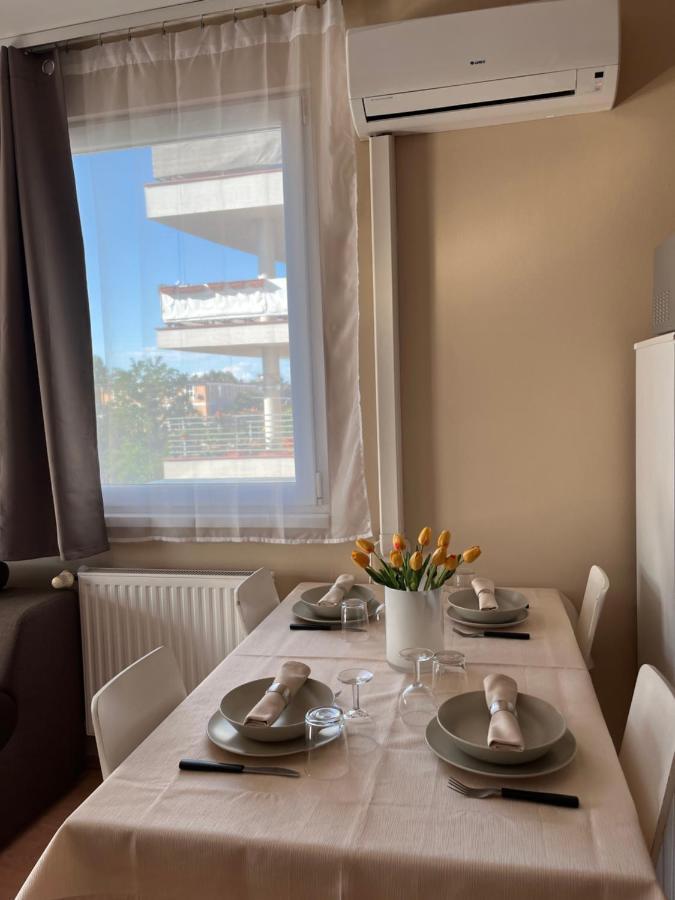 Vip Mini Resort,Private Parking & Balcony Budapest Bagian luar foto