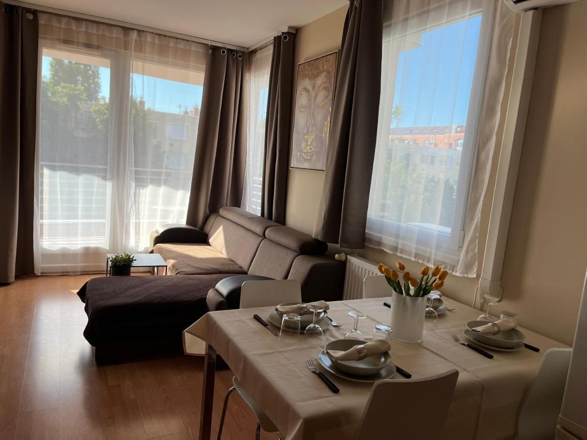 Vip Mini Resort,Private Parking & Balcony Budapest Bagian luar foto